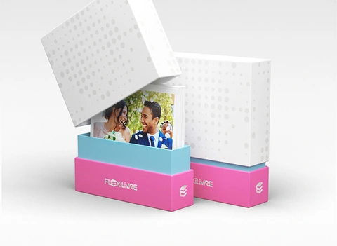 An elegant box that pampers your photos